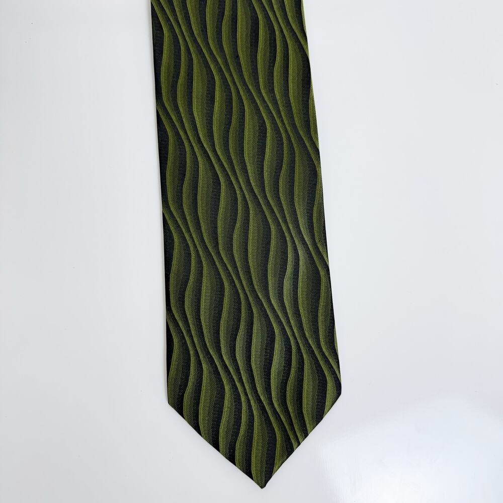 Antonia 100% Silk Hand Made Tie Necktie Green Black